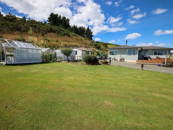 Country freedom, private lifestyle option