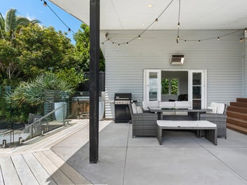 Family-Sized Coastal Escape