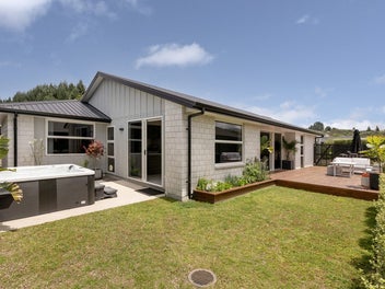 Charming Modern Living