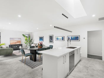 Must Be Sold!!! Near-New Family Home in Halswell