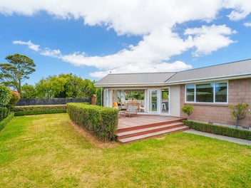 Location. Lifestyle. Lock It In