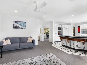 Private Family Living in Top School Zones