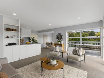 Destination Hillcrest with Views. Willow Park zone