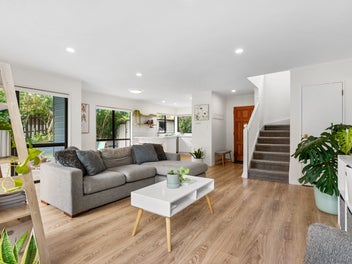 Modern, Easy Living - Discover Your New Home