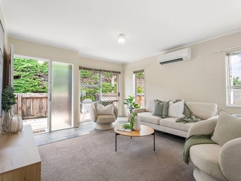 Brick & Tile Classic | ESTATE SALE