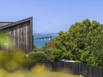 IGNORE CV - MOTIVATED VENDOR!