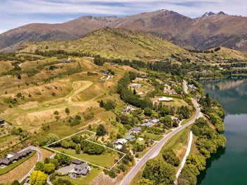 Front Row. Forever Views.