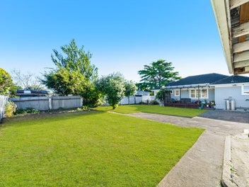 Spacious 4 Bedroom Home on 756M2 - Papakura
