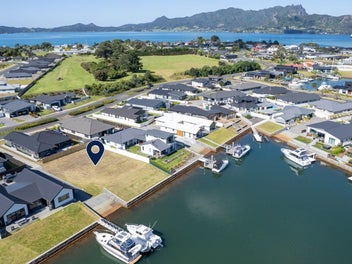 Life on the waterways