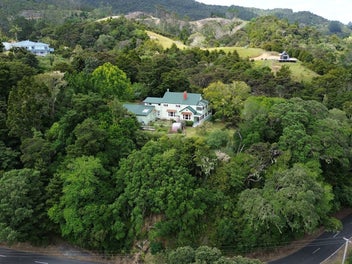 23 - 29 Okura Bay Road – The historic Brown House