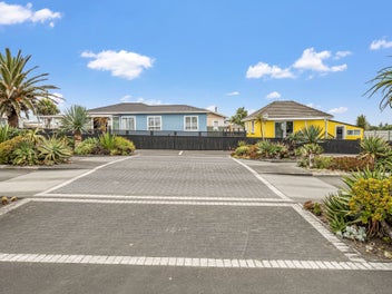 Coastal Gems! - Two Homes on One Title