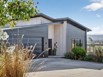 Unbeatable Views – A Lifestyle Like No Other