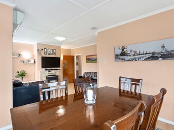 PRICE REDUCED – THE OWNERS WANT TO SELL NOW!