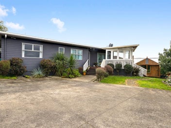 Freehold Do-Up with Real Upside – Add Value