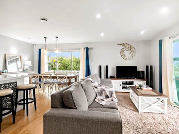 Picture Perfect Freehold 1st Home Opportunity