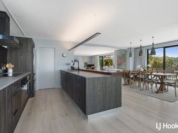 Elevated Coastal Living with Breathtaking Views