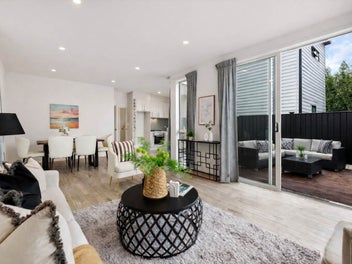 Modern Family Living in a Prime Hobsonville