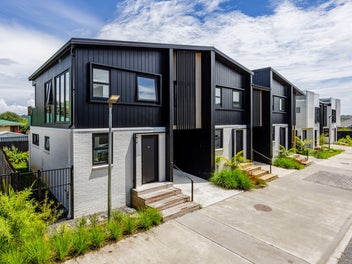 Contemporary Family Living in Mangere Bridge