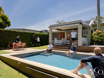 The Palm House, Matua