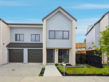 Modern Coastal Sanctuary - Space, Style, and Study