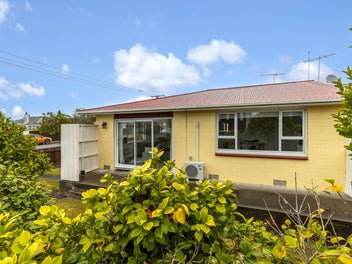 A Proven Performer, Owner Cashing Up!