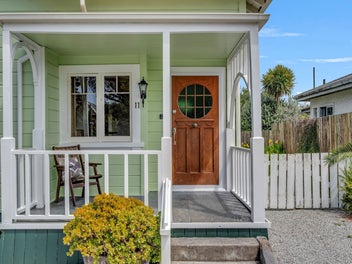 Rustic Charm & Character in City-Fringe Location