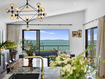 Sunset Vistas & Sweeping Sea Views