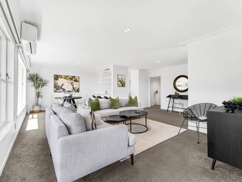 Light, Space and a Life by the Bay