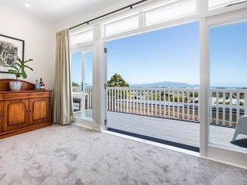 Versatile Living, Timeless Views