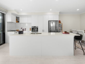 Vendors Moved Out! Ready for New Owners!