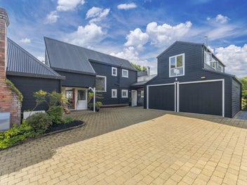 A Home of Distinction and Design