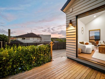 Family Living with Space, Views & Location