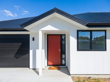 Effortless living in prime position