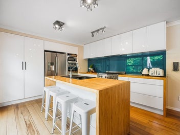 Room to Run, Space to Grow - Karaka Family Oasis