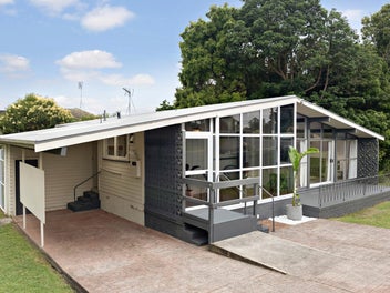 Character, Sun & Space on a Corner Site