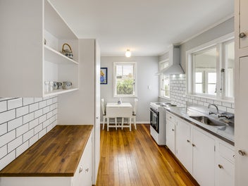 Two Bedrooms + Study and Outdoor Verstile Room