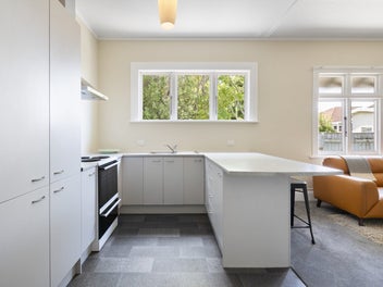 Cosy character in hospital location