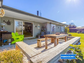 Exceptional Home & Income Opportunity in Kuratau