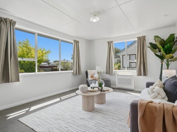 Get Your Foot on the Ladder: Pristine 2-Bed Home