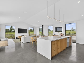 MODERN TARANAKI LIVING