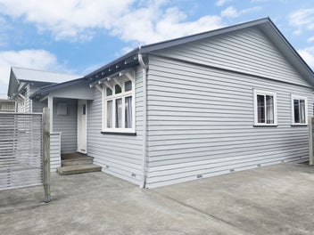 CHARACTER FAMILY HOME OR A SOLID INVESTMENT