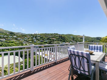 Split-Level Living with Sun, Space & Sea Air