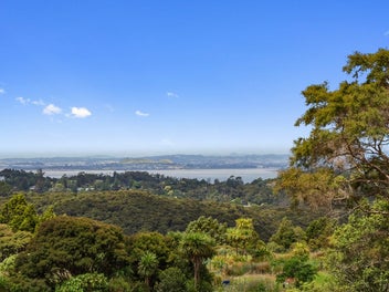 Land, Coastal Views and Community