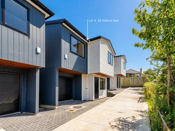 Walk, Commute, Relax , It's All Here