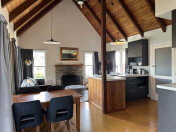 Seaside cottage with modern comforts