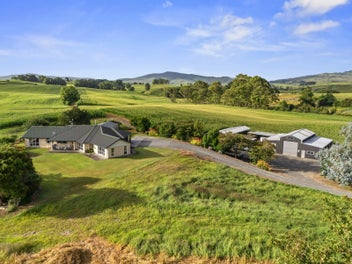 Bigger lifestyle, big views, big sheds