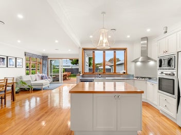 Sun, space and effortless family living