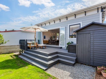 CAPTIVATING CHARACTER MEETS MODERN COMFORT