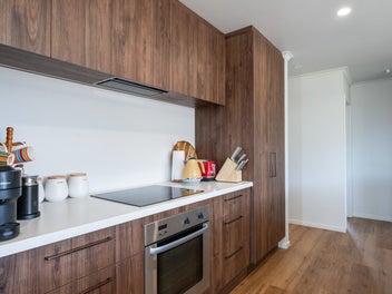 Beautiful Brick - Fully Fenced, Boat &...