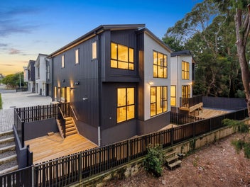 Boutique Living Overlooking Remuera Golf Course